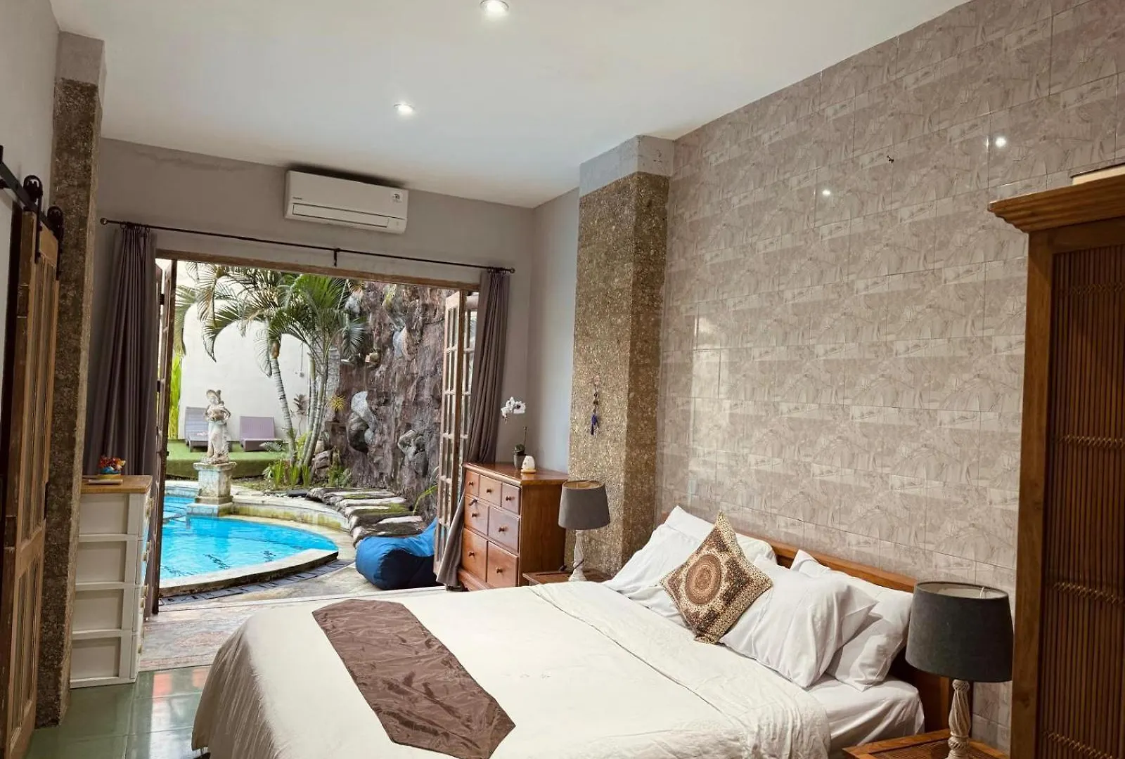 Blue Diamond Residenses Seminyak Hotel Indonesia